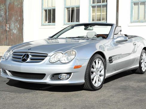 Used 2007 Mercedes-Benz SL 550 image 3