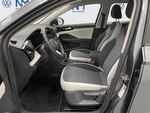 New 2025 Volkswagen Taos S image 10