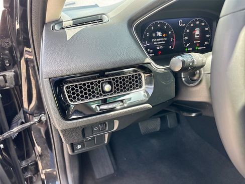 Used 2024 Honda Civic Touring image 11