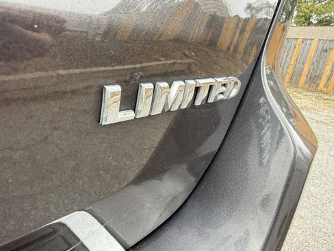 Used 2019 Jeep Grand Cherokee Limited AWD/4WD image 6