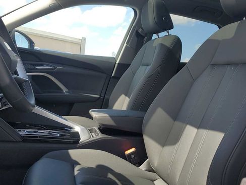 Certified 2025 Audi Q5 Premium w/ Convenience Package image 16