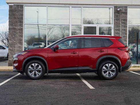 Used 2022 Nissan Rogue SV w/ SV Premium Package image 5