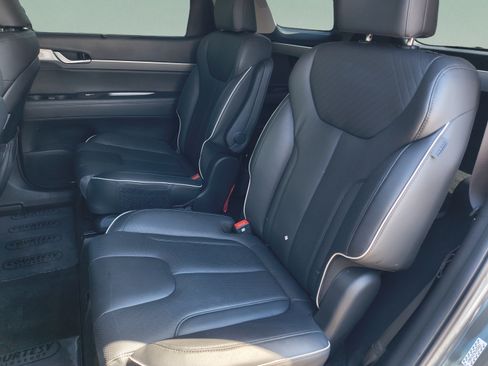 Used 2024 Hyundai Palisade SEL w/ Premium Package FWD image 17