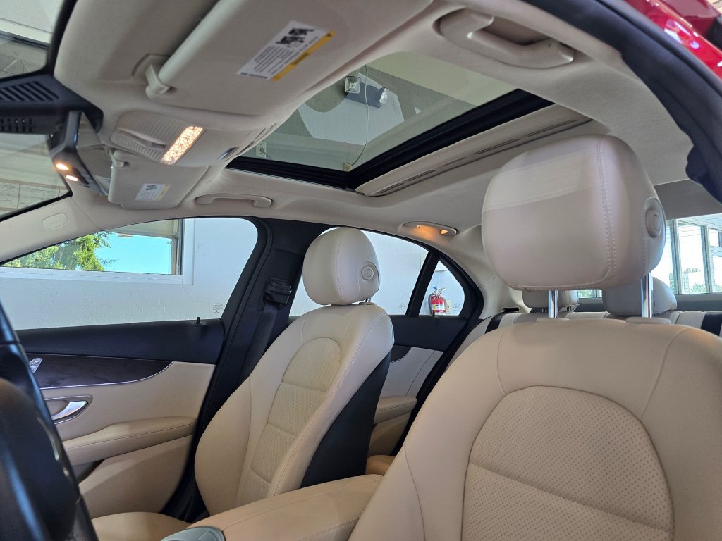 Used 2021 Mercedes-Benz C 300 4MATIC Sedan image 23