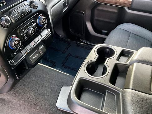 Used 2019 Chevrolet Silverado 1500 LT w/ All-Star Edition image 14