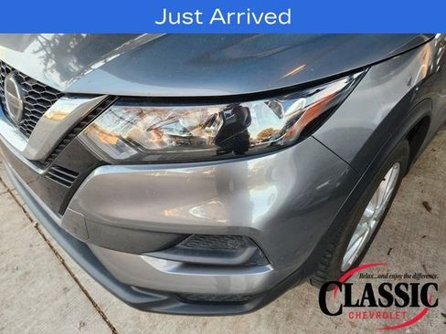 Used 2021 Nissan Rogue Sport S image 15