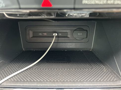 Used 2022 Volkswagen Atlas Cross Sport SE AWD/4WD image 21