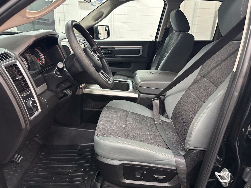 Used 2020 RAM 1500 Warlock AWD/4WD image 18