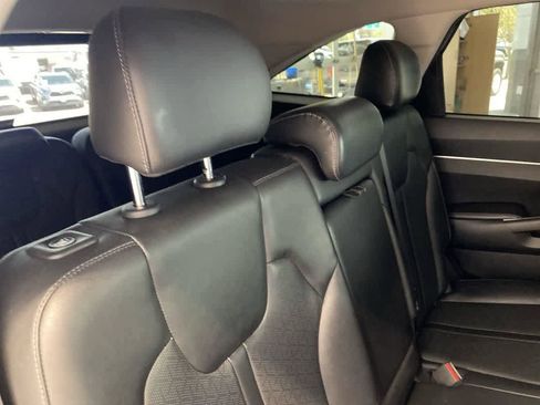 Used 2022 Kia Sorento S w/ Panoramic Sunroof Package AWD/4WD image 13