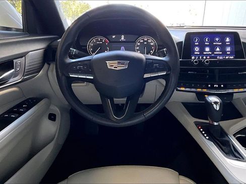 Used 2023 Cadillac CT4 Luxury image 5