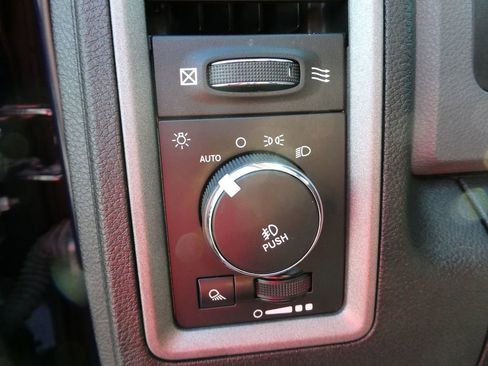 Used 2015 RAM 1500 Tradesman w/ Popular Equipment Group image 24