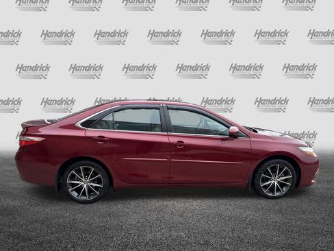Used 2015 Toyota Camry XSE image 11