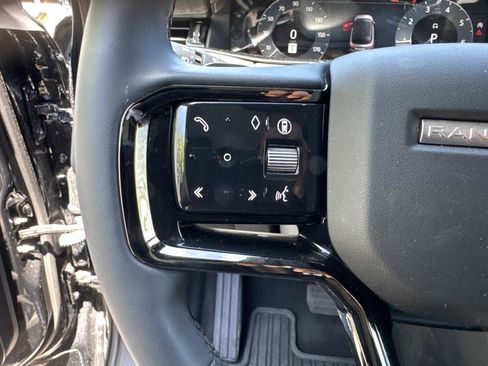 Certified 2026 Land Rover Range Rover Evoque S image 32