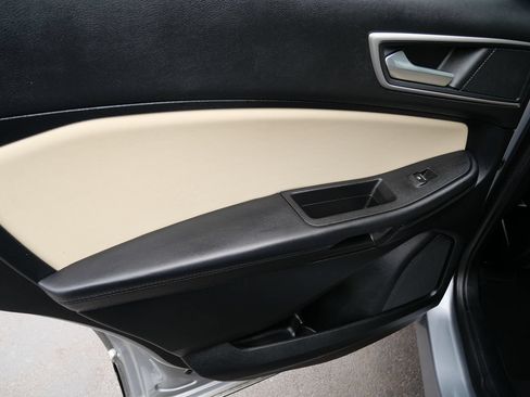 Used 2022 Ford Edge SEL AWD/4WD image 22