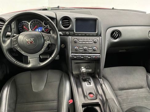 Used 2016 Nissan GT-R Premium AWD/4WD image 12