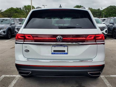 New 2026 Volkswagen Atlas SE image 4
