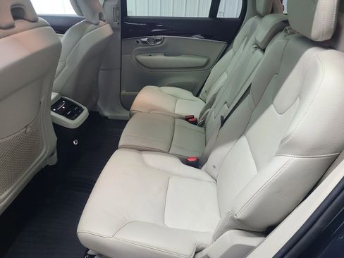 Used 2019 Volvo XC90 T6 Momentum w/ Advanced Package image 37