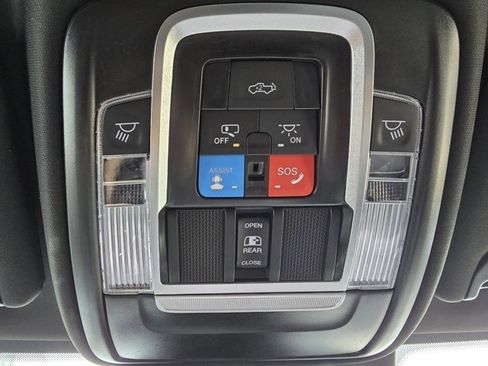 Used 2025 RAM 2500 Laramie w/ Sport Appearance Package image 21