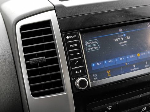 Used 2019 Nissan Frontier S image 21