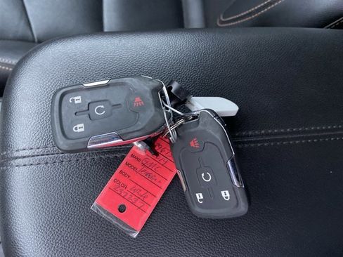 Used 2019 GMC Terrain SLT image 42