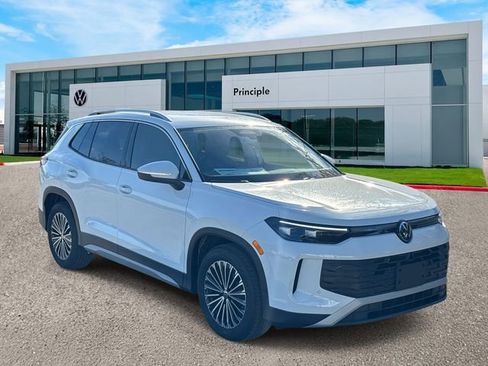 New 2026 Volkswagen Tiguan S FWD image 2