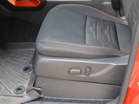 Used 2024 Nissan Frontier Pro-X image 14