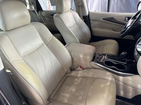 Used 2019 INFINITI QX60 Luxe w/ Essential Package image 27