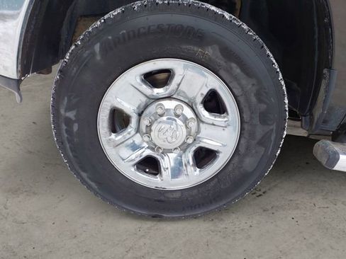 Used 2014 RAM 2500 Tradesman w/ Chrome Appearance Group AWD/4WD image 14