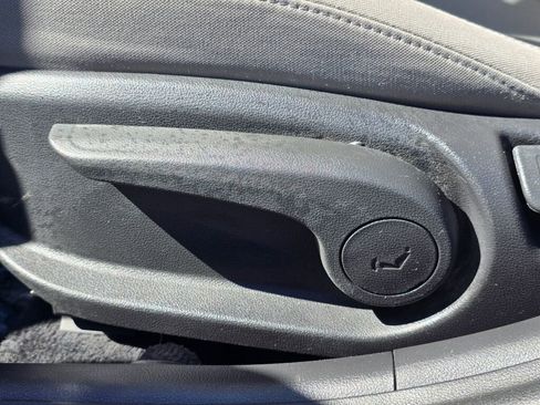 Used 2019 Hyundai Elantra SEL FWD image 21