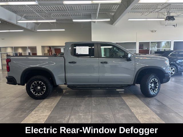 Used 2024 Chevrolet Silverado 1500 ZR2 AWD/4WD image 14