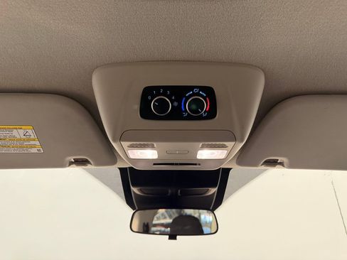 Used 2021 Ford Transit 350 XLT image 19