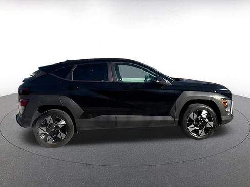 Used 2025 Hyundai Kona SEL image 12