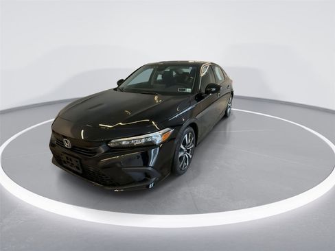 Used 2024 Honda Civic EX image 3