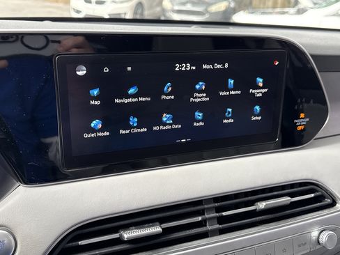 Used 2022 Hyundai Palisade SEL w/ Premium Package image 18