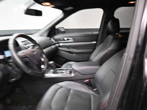 Used 2017 Ford Explorer Sport w/ Equipment Group 401A AWD/4WD image 14