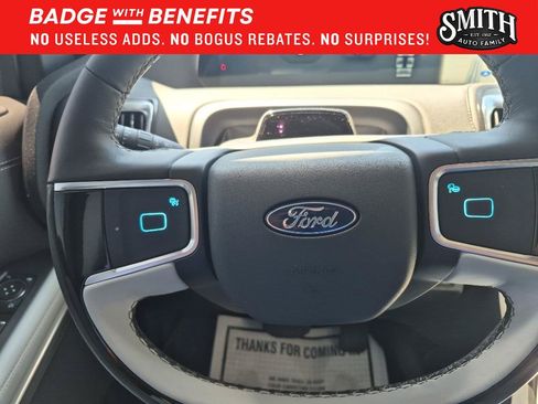 Used 2025 Ford Expedition Platinum w/ Platinum Ultimate Package AWD/4WD image 30