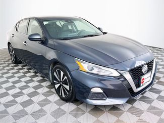 Used 2022 Nissan Altima 2.5 SV FWD video 1