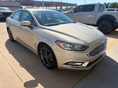 Used 2018 Ford Fusion S w/ Equipment Group 101A FWD image 3