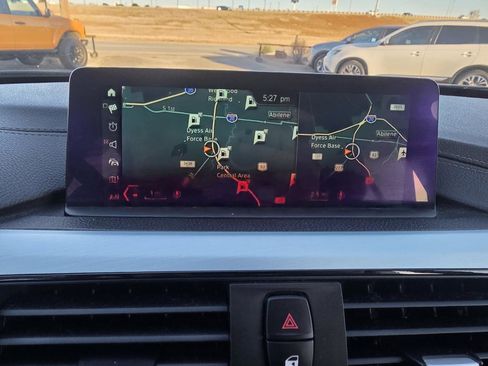 Used 2018 BMW 330i xDrive Sedan w/ Premium Package image 19