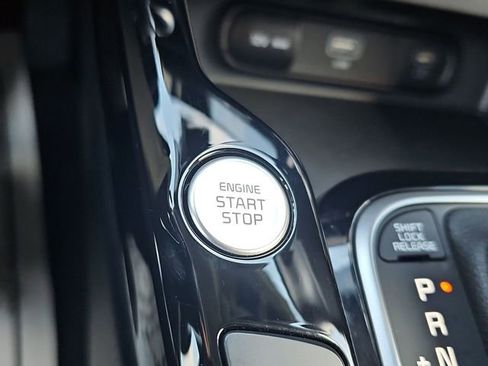 Used 2025 Kia Soul S image 18