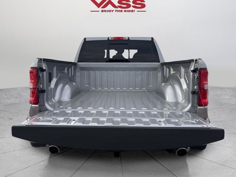 New 2026 RAM 1500 4x4 Crew Cab image 8