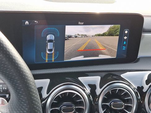 Certified 2025 Mercedes-Benz CLA 250 4MATIC image 18