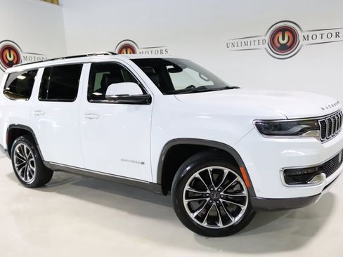 Used 2022 Jeep Wagoneer Series III w/ Premium Group I image 84