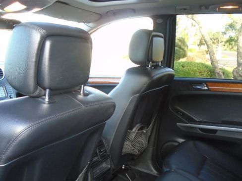 Used 2007 Mercedes-Benz ML 320 4MATIC image 9