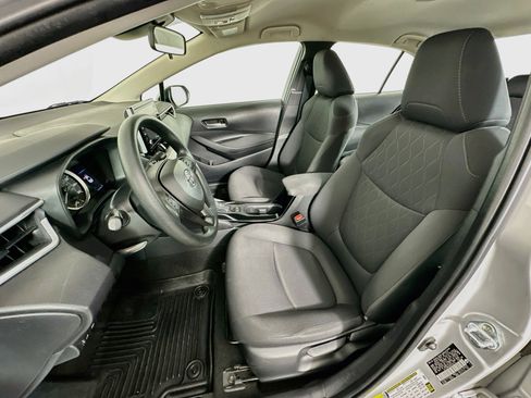 Used 2021 Toyota Corolla LE FWD image 13