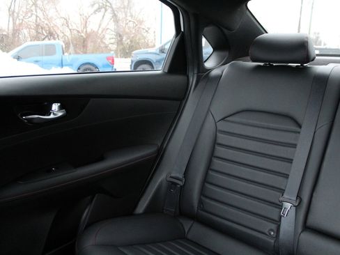 Used 2023 Kia Forte GT w/ GT2 Package image 12