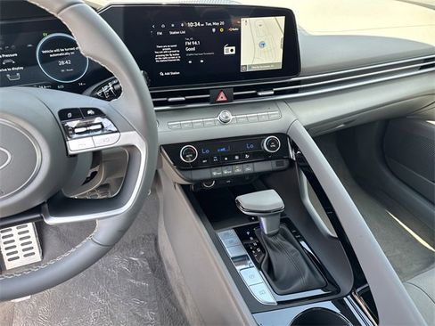 New 2025 Hyundai Elantra SEL image 20