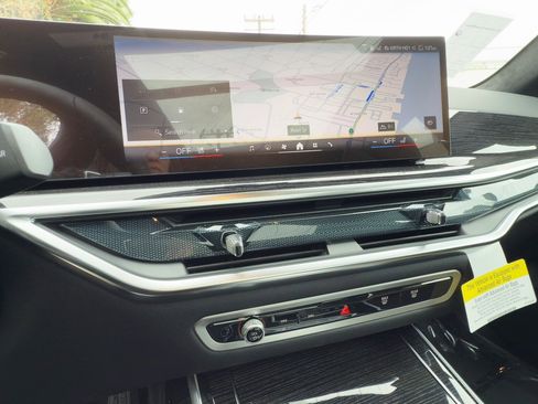 New 2026 BMW X7 xDrive40i w/ M Sport Package image 12