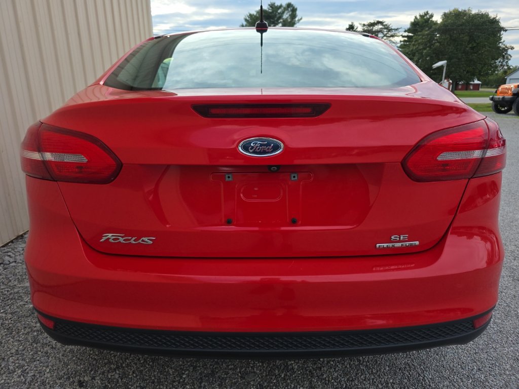 Used 2015 Ford Focus SE FWD image 6