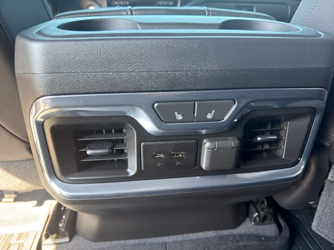 Used 2019 GMC Sierra 1500 AT4 w/ AT4 Premium Package AWD/4WD image 11